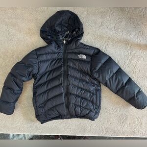 Boys size 6 XS 550 North Face winter coat, reversible